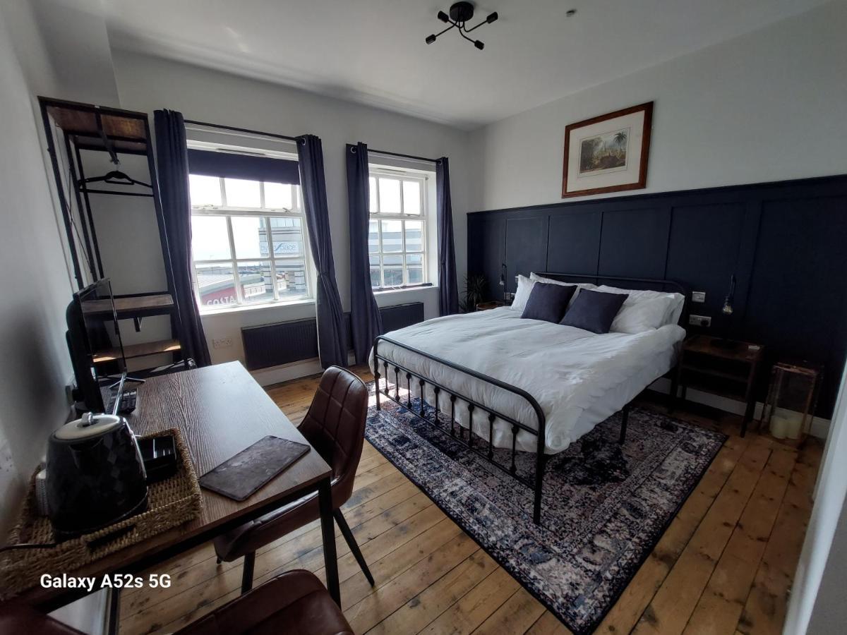 Londonderrys Bar And Accommodation ซีแฮม ภายนอก รูปภาพ