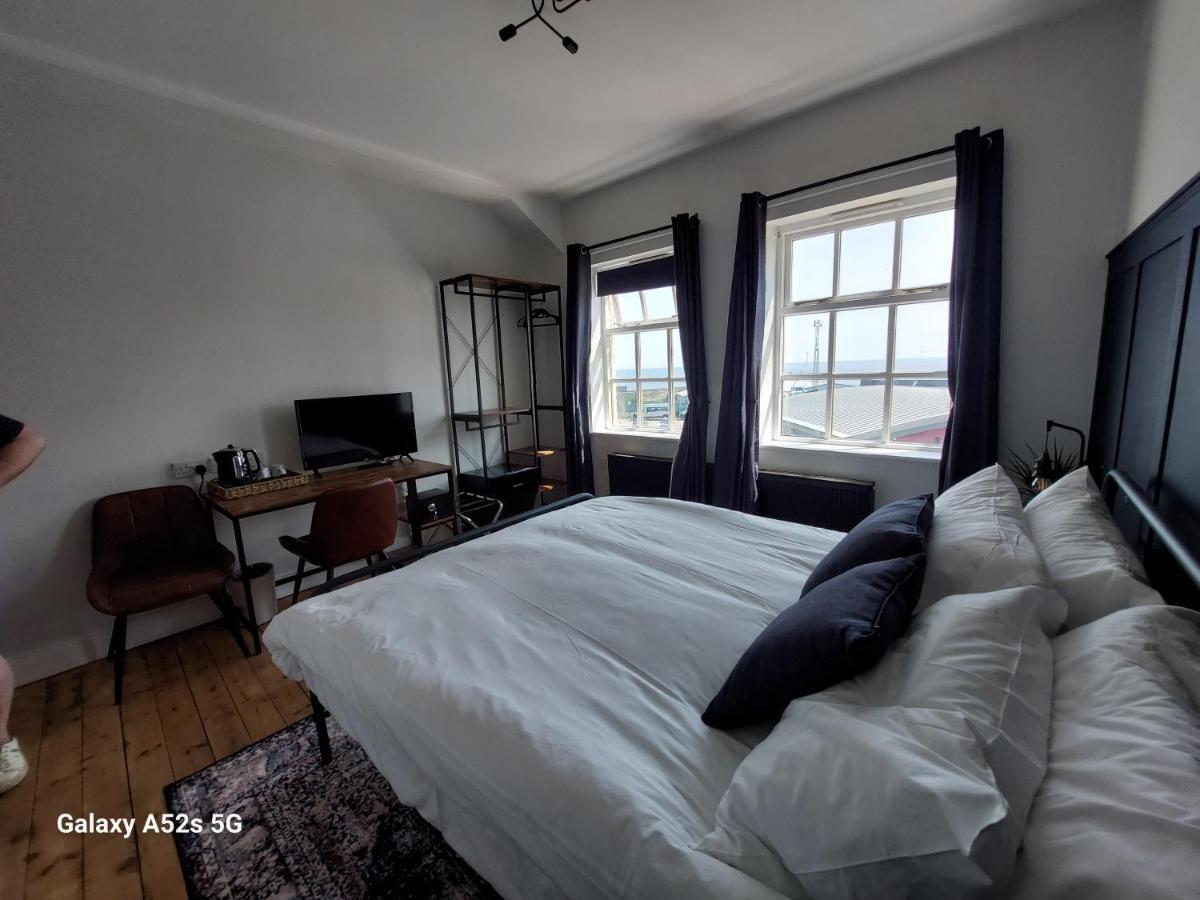 Londonderrys Bar And Accommodation ซีแฮม ภายนอก รูปภาพ