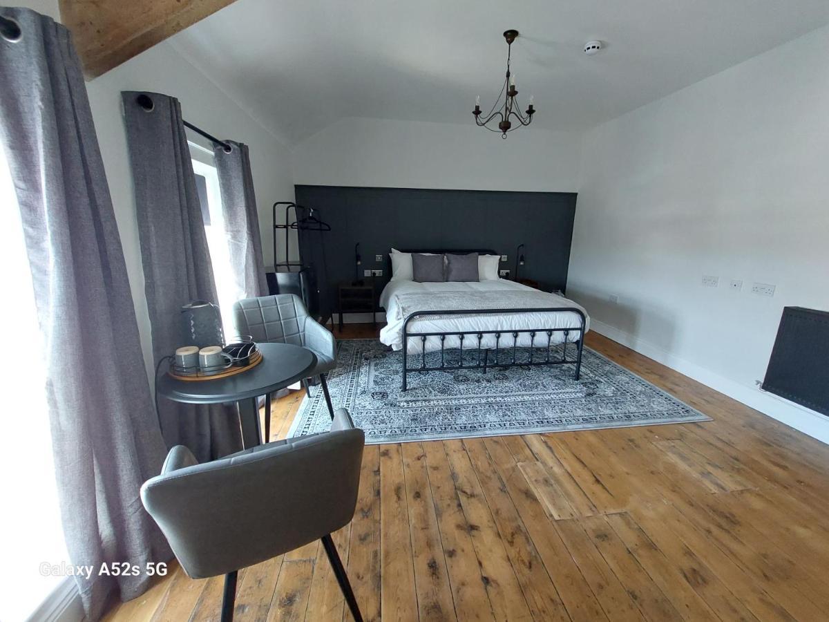 Londonderrys Bar And Accommodation ซีแฮม ภายนอก รูปภาพ