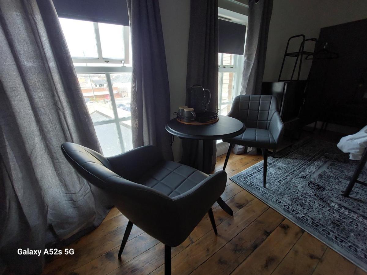 Londonderrys Bar And Accommodation ซีแฮม ภายนอก รูปภาพ